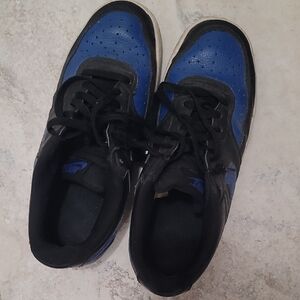 Nike Blue and Black Low-Top Sneakers